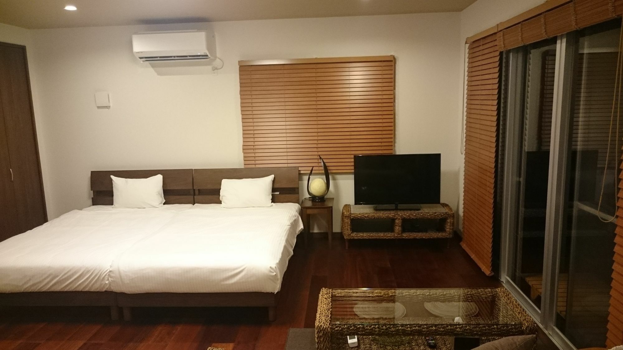 Ocean Front Sumuide Apartment Nago Exterior photo
